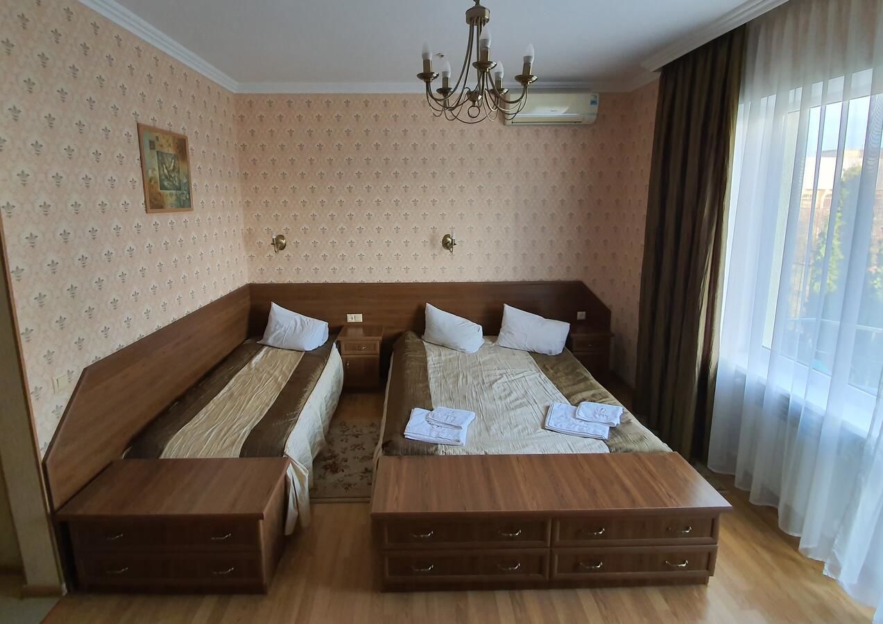 Отель Отель Гермес Трускавец